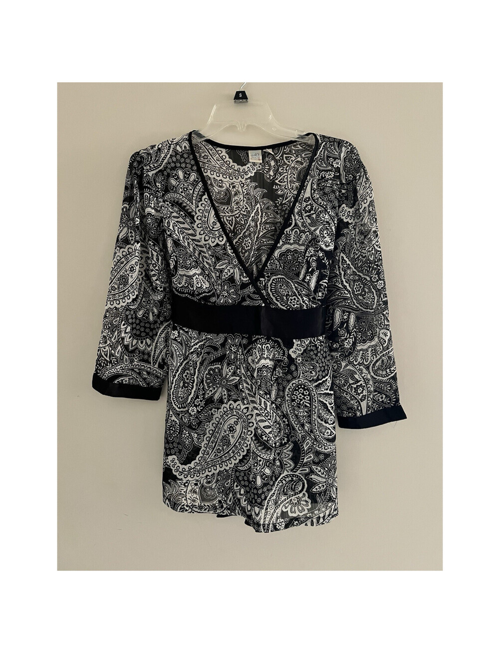 Marie Declare Women’s XL Black/White Paisley V-Neck 3/4 Sleeve Tie Blouse